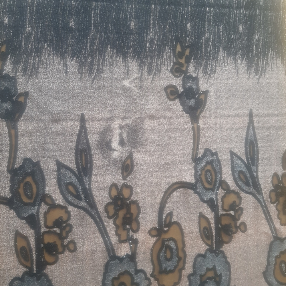 Scarf - Picture 3 of 3
